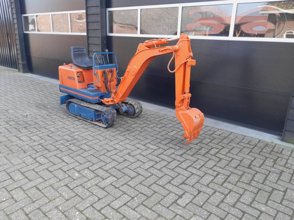 Kubota KH 007 minigraver