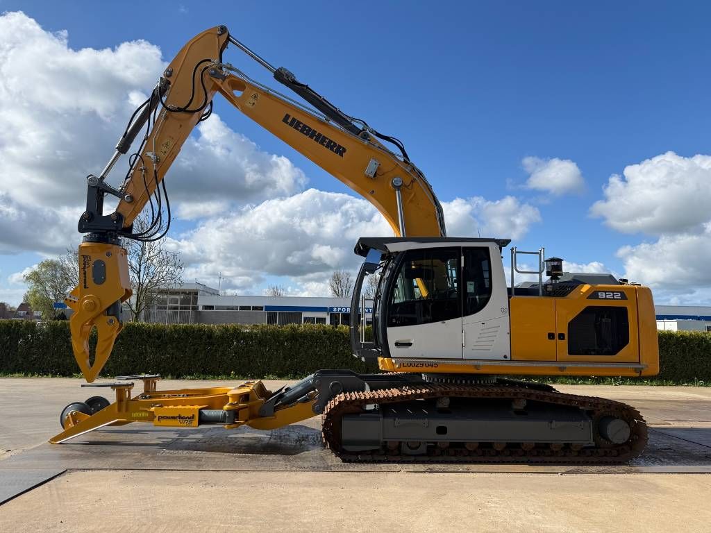 Liebherr R 922 LC