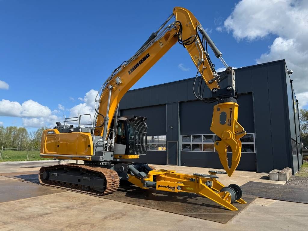 Liebherr R 922 LC