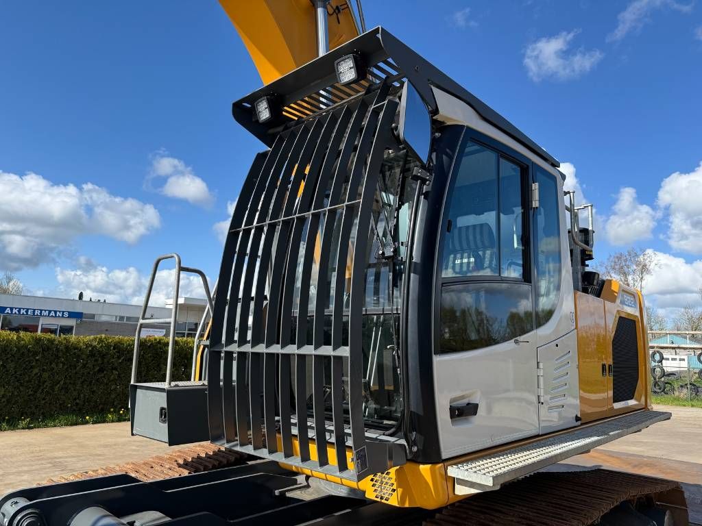 Liebherr R 922 LC