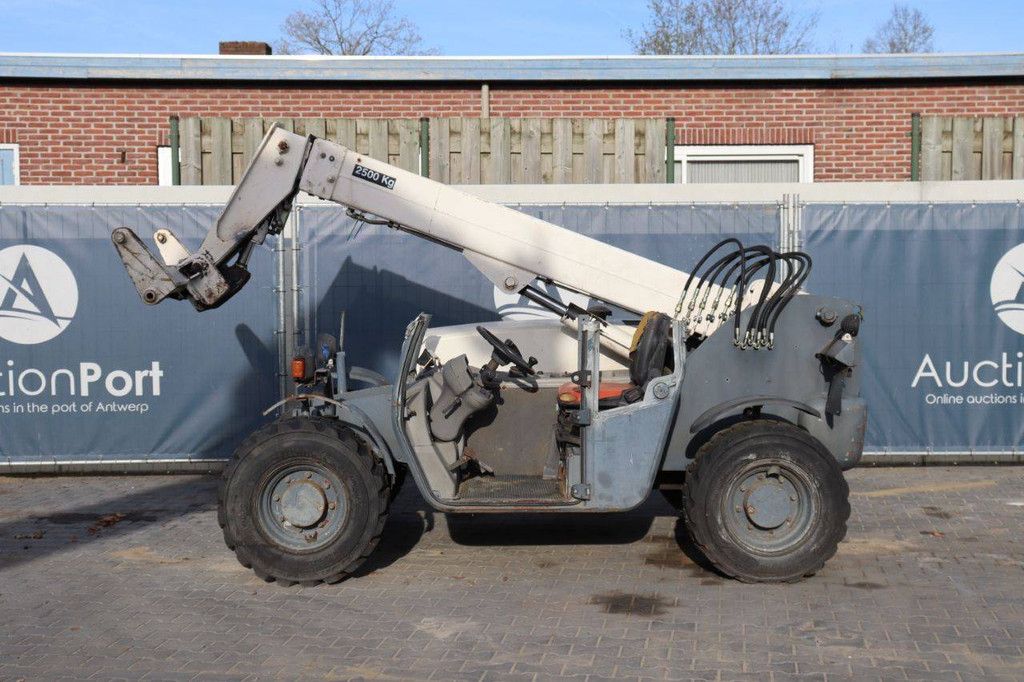 Terex TELELIFT 2506 Telehandler Diesel 2500kg 6m 2005