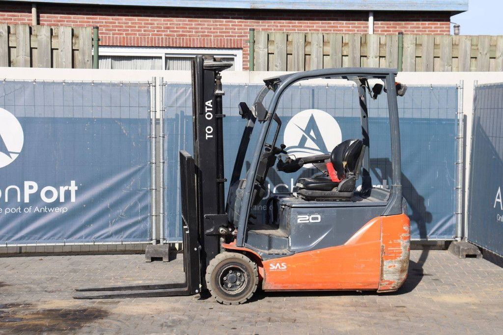Toyota 8FBE20T Electric Forklift 2000kg 3.3m