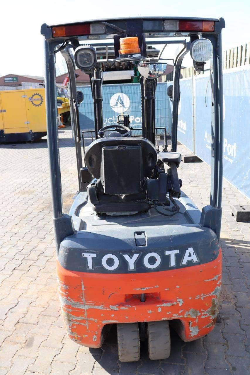 Toyota 8FBE20T Electric Forklift 2000kg 3.3m
