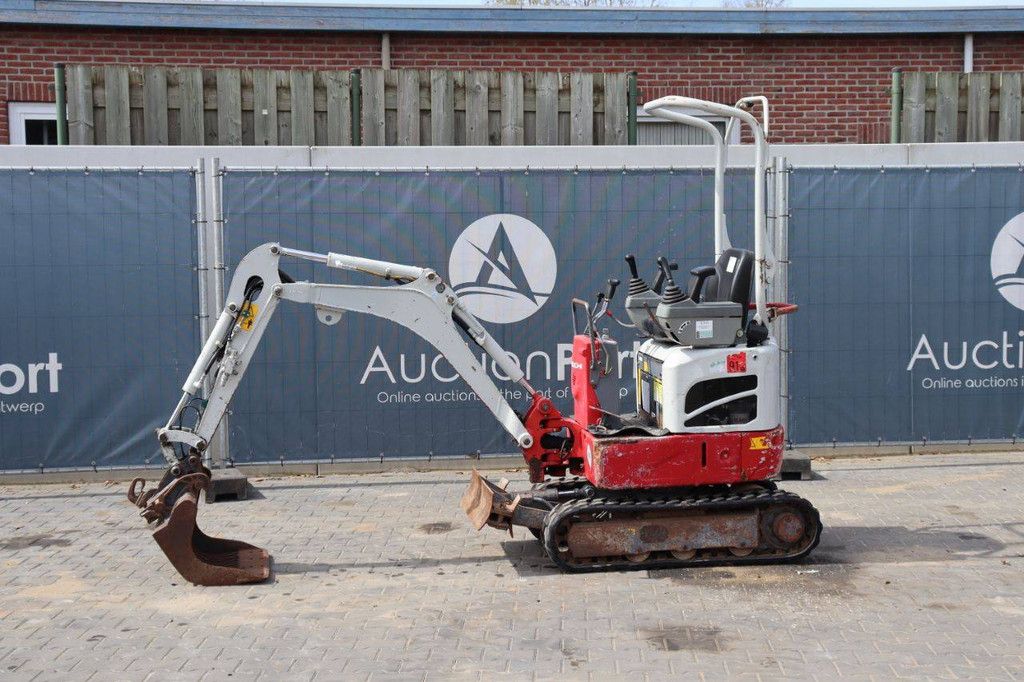 Minigraver Takeuchi TB210R Diesel 8.8kW 2016