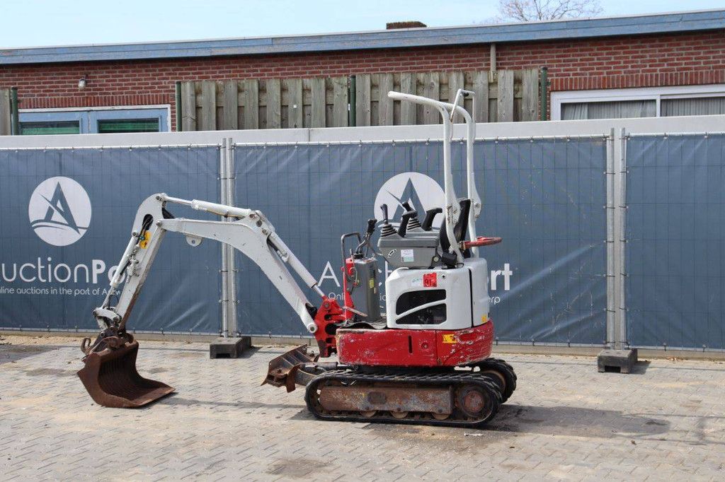Minigraver Takeuchi TB210R Diesel 8.8kW 2016