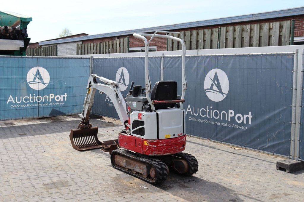 Minigraver Takeuchi TB210R Diesel 8.8kW 2016