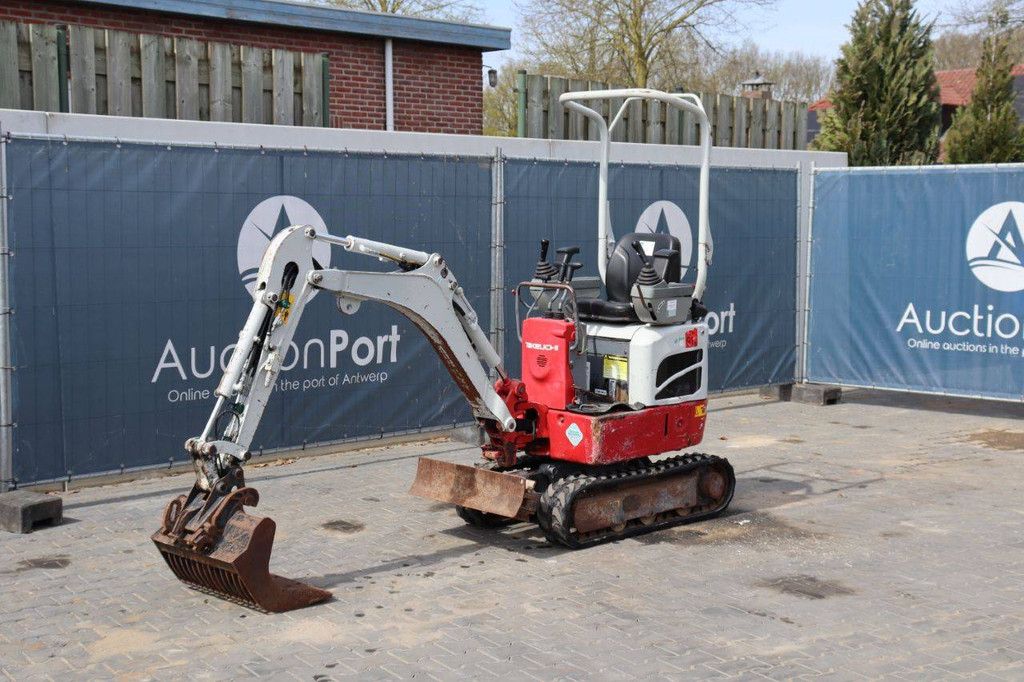 Minigraver Takeuchi TB210R Diesel 8.8kW 2016