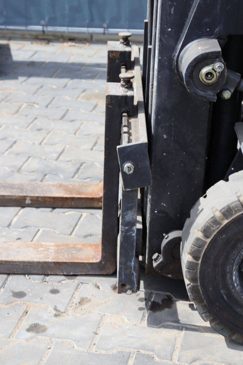 Forklift Nissan 1N1L180 Electric 1750kg 5.15m 2008