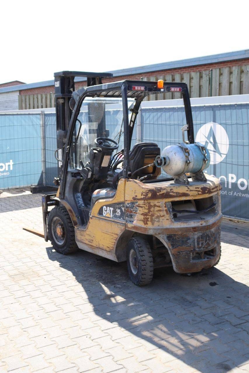 Forklift Caterpillar GP25N LPG 2500kg 5.5m