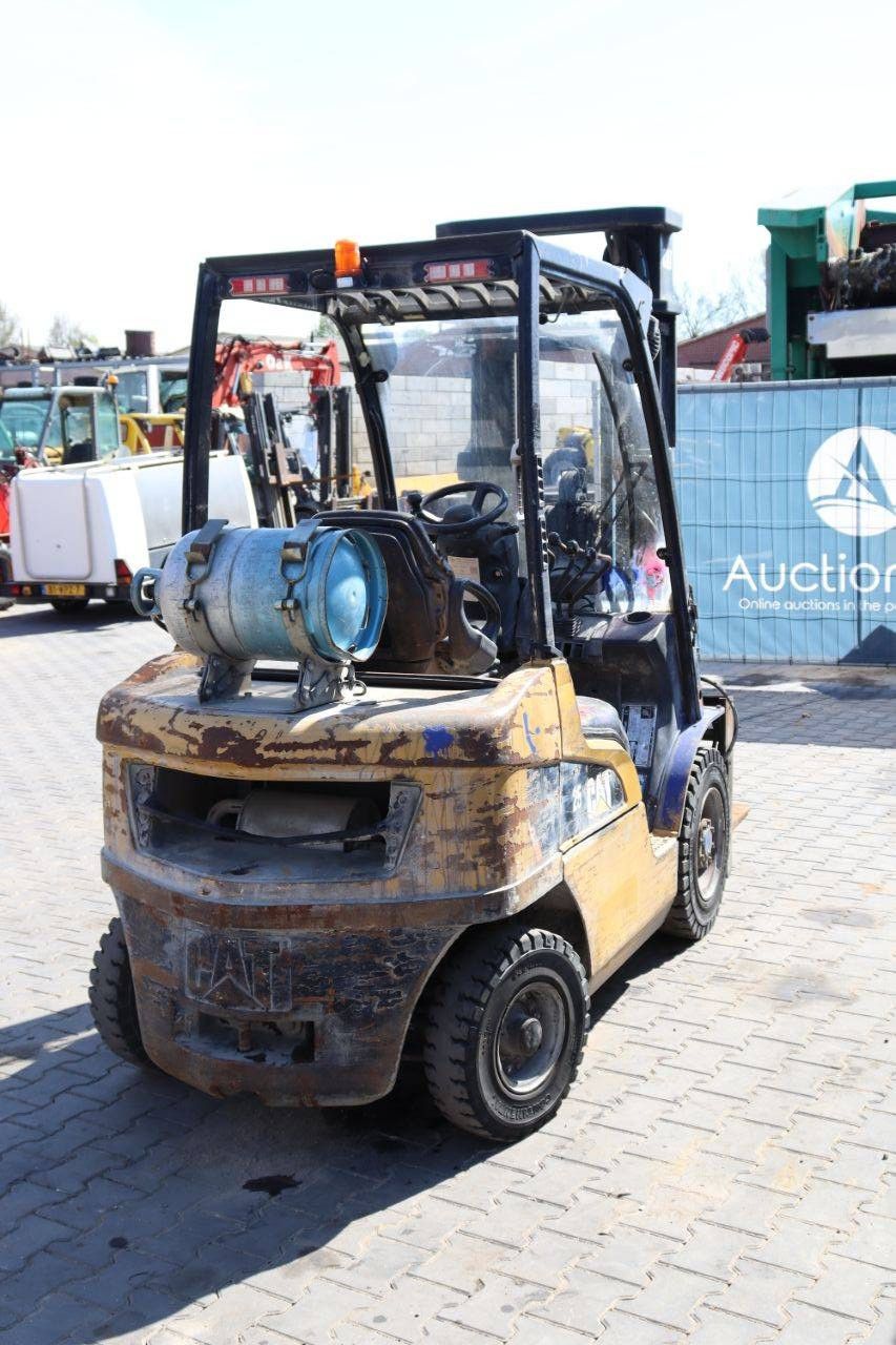 Forklift Caterpillar GP25N LPG 2500kg 5.5m