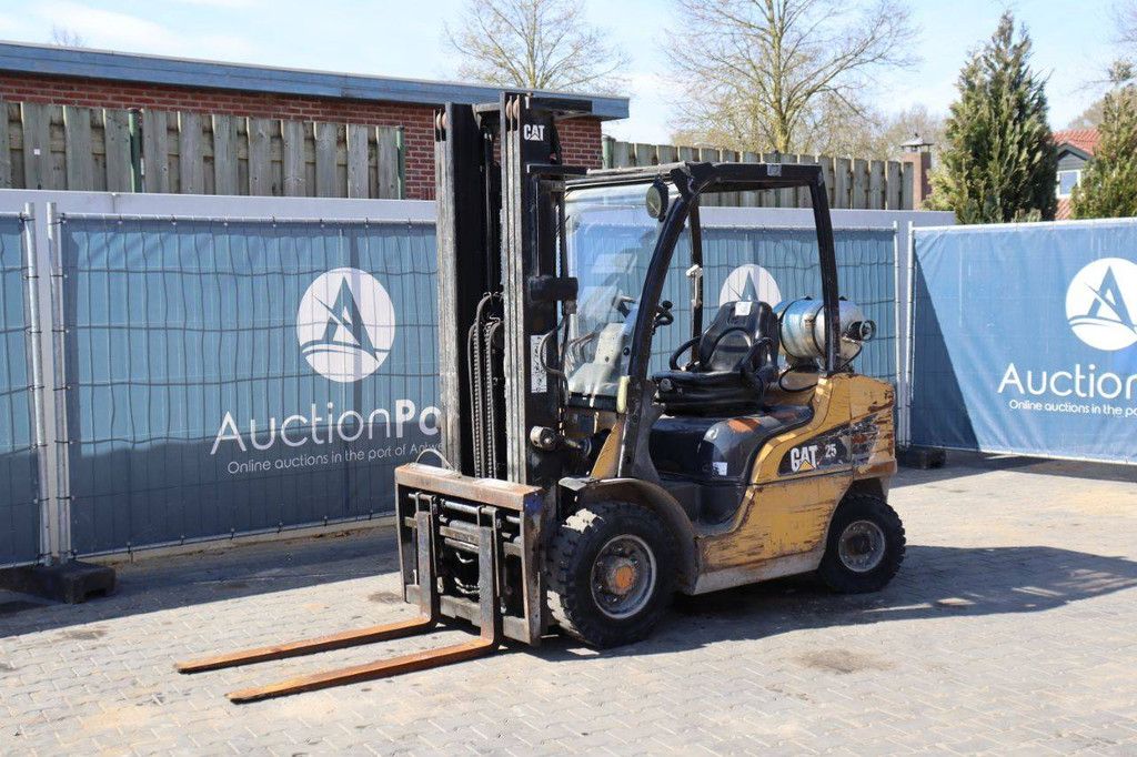 Forklift Caterpillar GP25N LPG 2500kg 5.5m