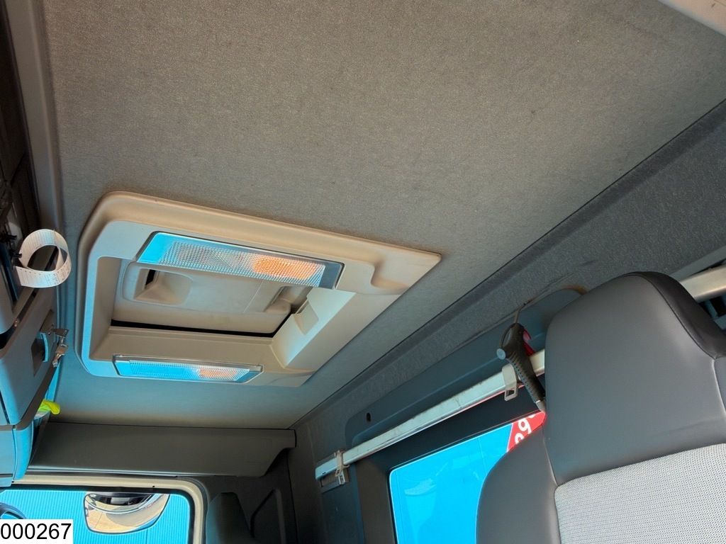 Renault C 430 8x2, Euro 6, Fassi, Remote, Winch