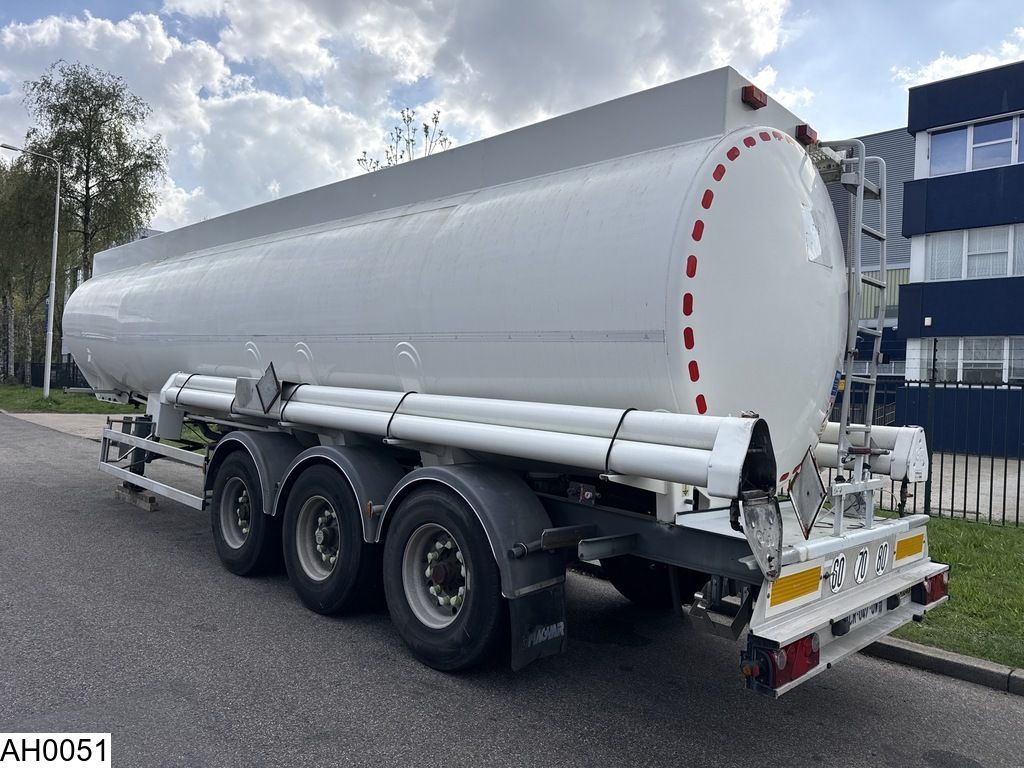 Magyar Fuel 39140 liter, 9 Comp