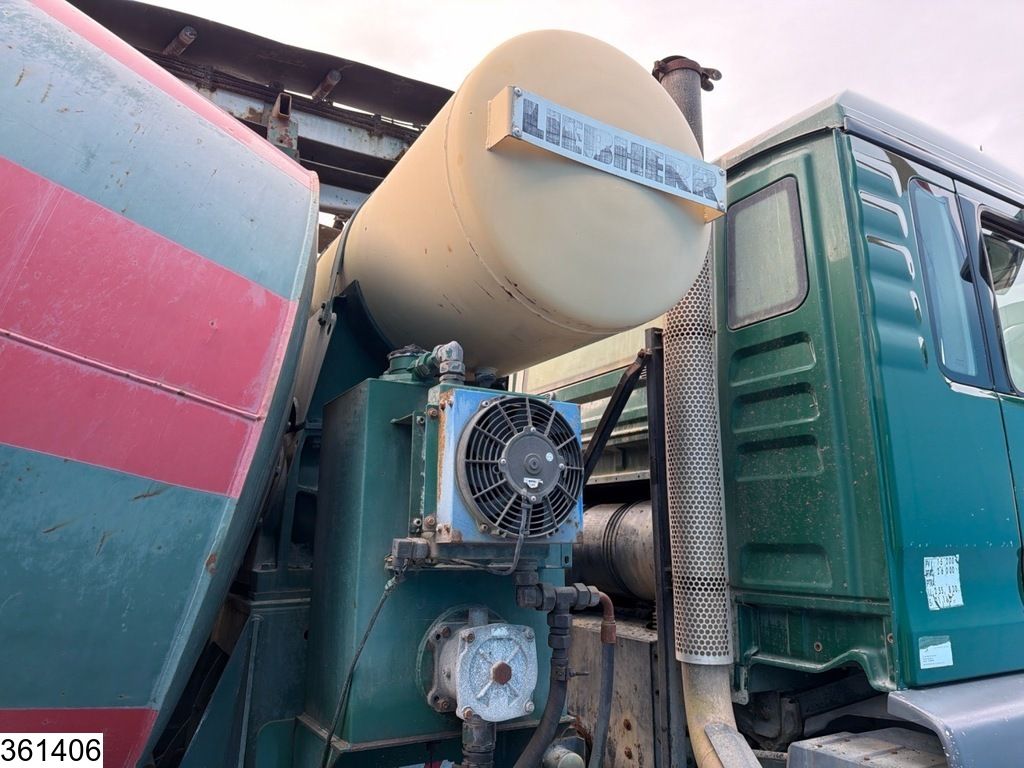 MAN TGA 33 360 6x4, Steel suspension
