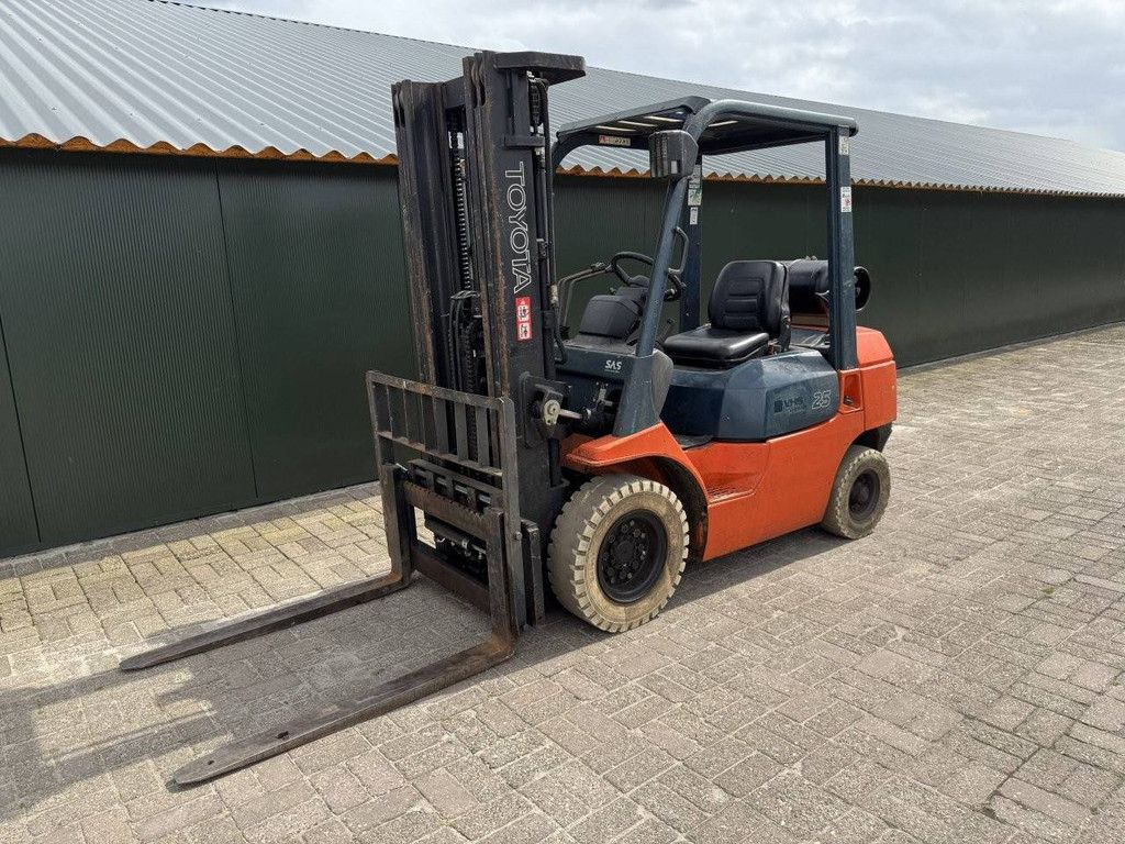 Forklift Toyota 42-7FG25 LPG 2450kg 2003