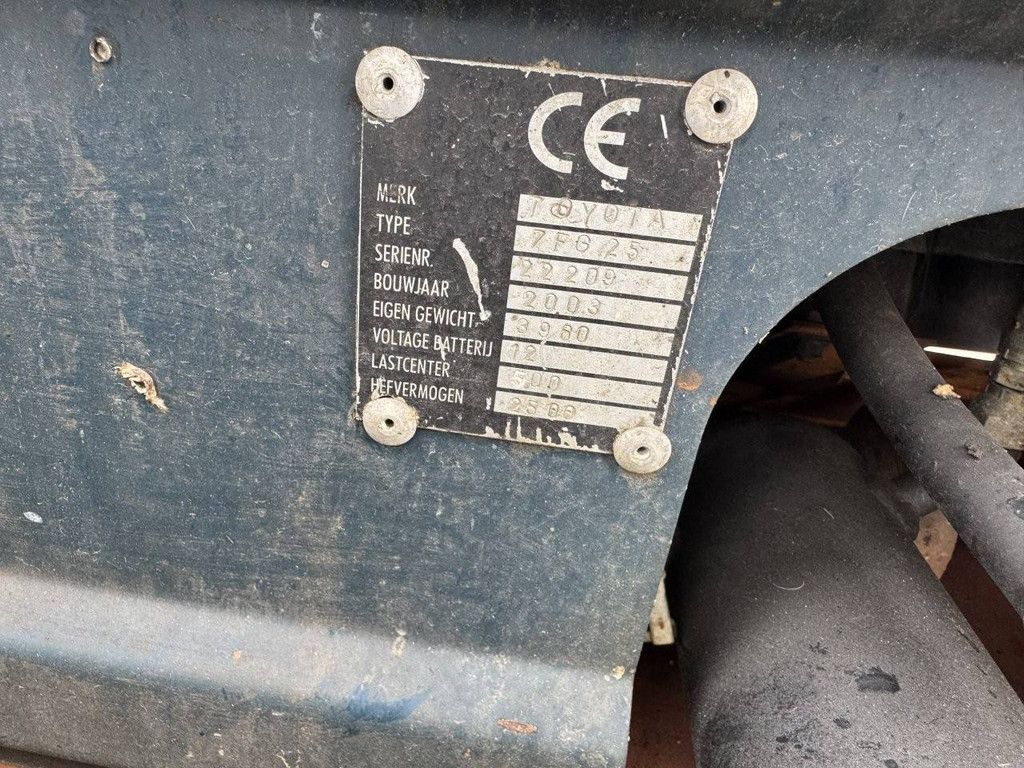 Forklift Toyota 42-7FG25 LPG 2450kg 2003