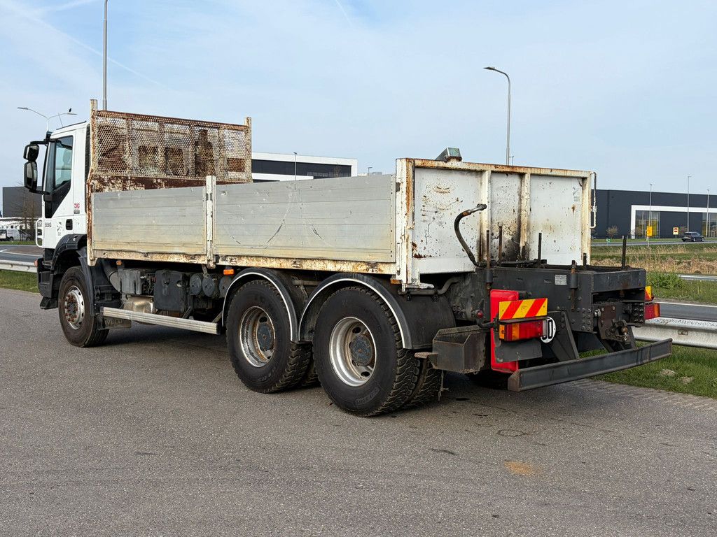 Iveco Trakker 330 6x4