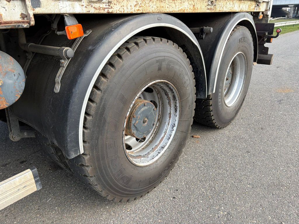 Iveco Trakker 330 6x4