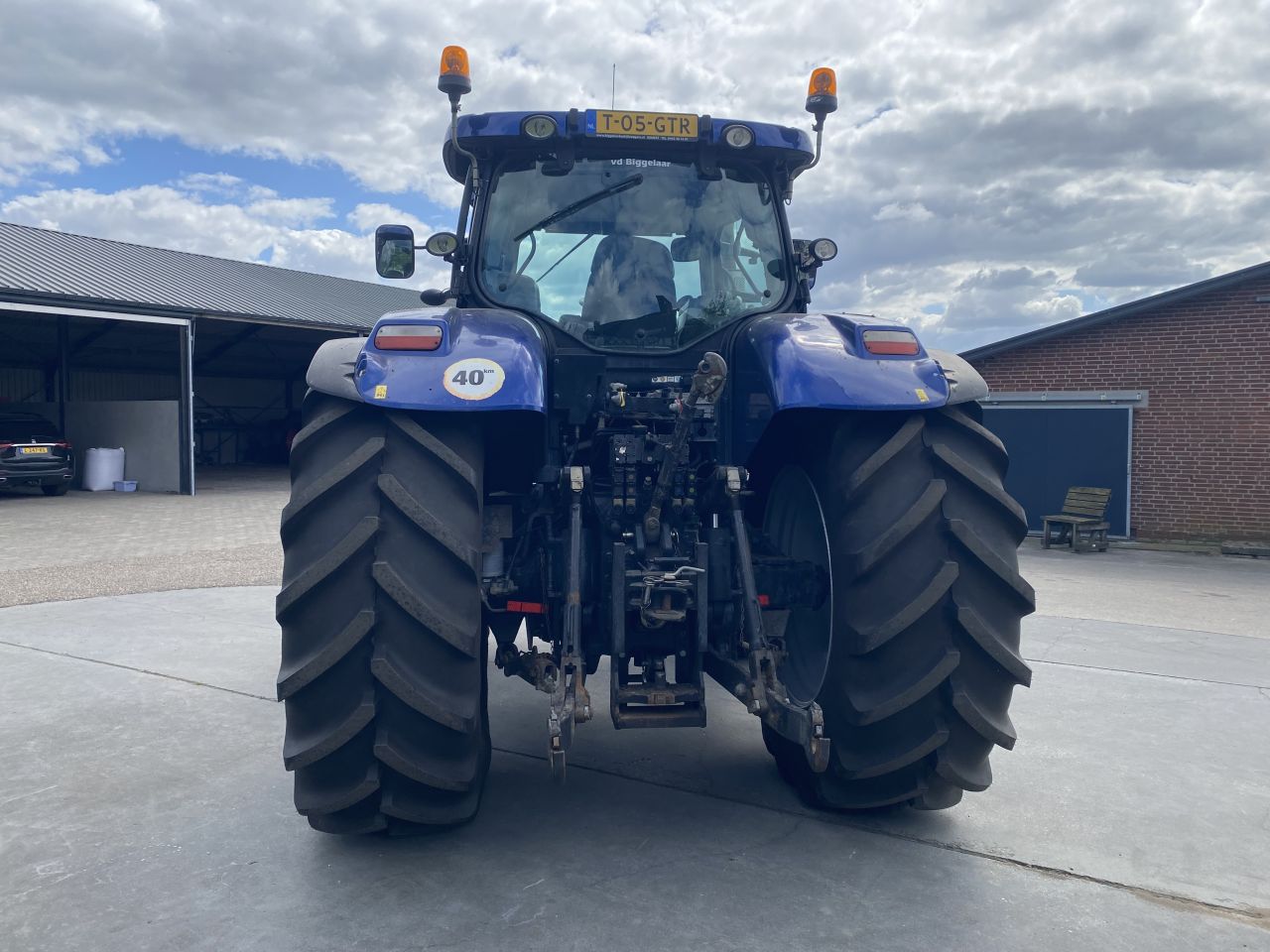 New holland t7070 auto command blue power!