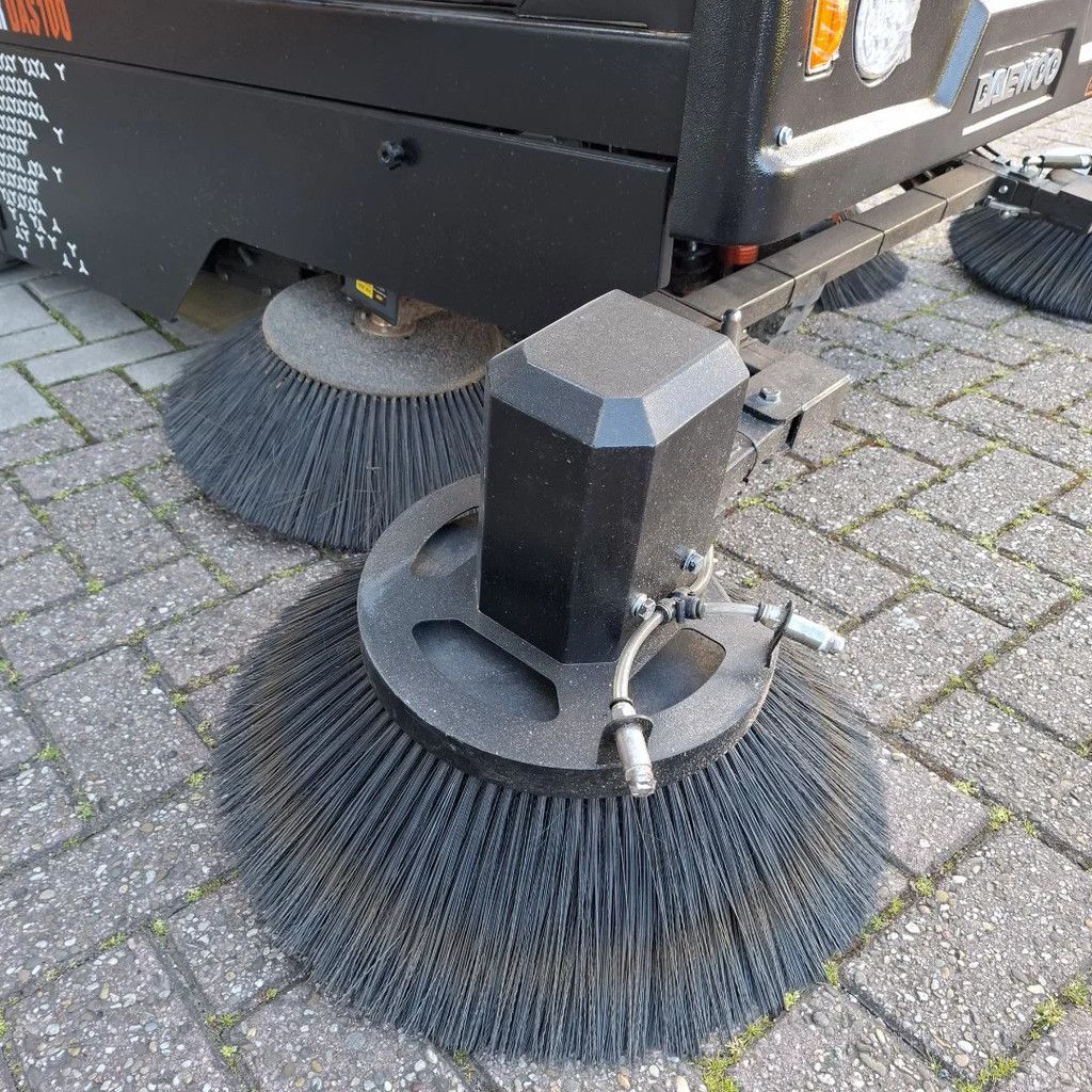 Daewoo Sweeper DAS100