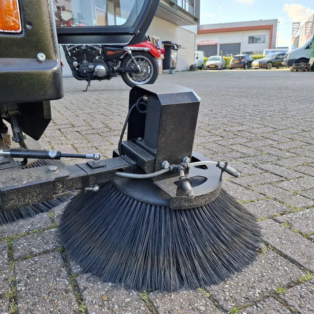 Daewoo Sweeper DAS100