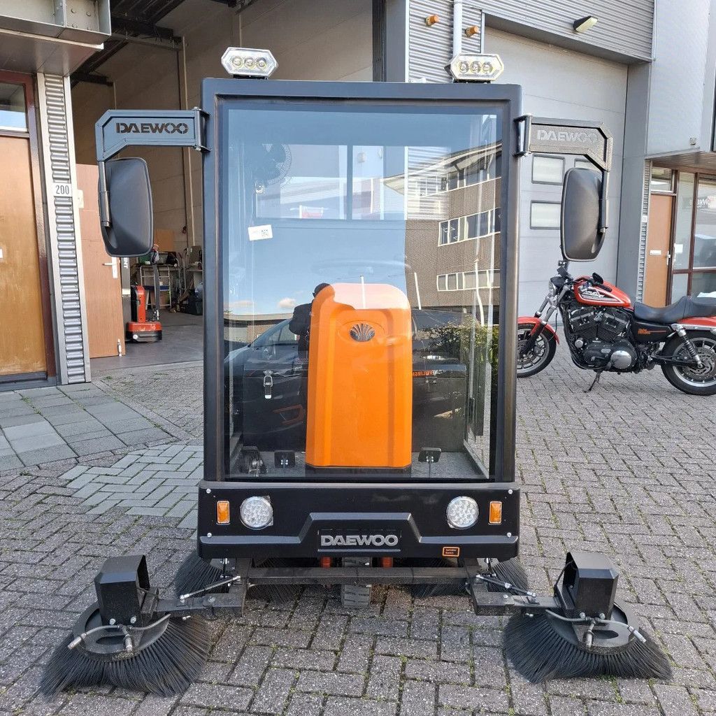 Daewoo Sweeper DAS100