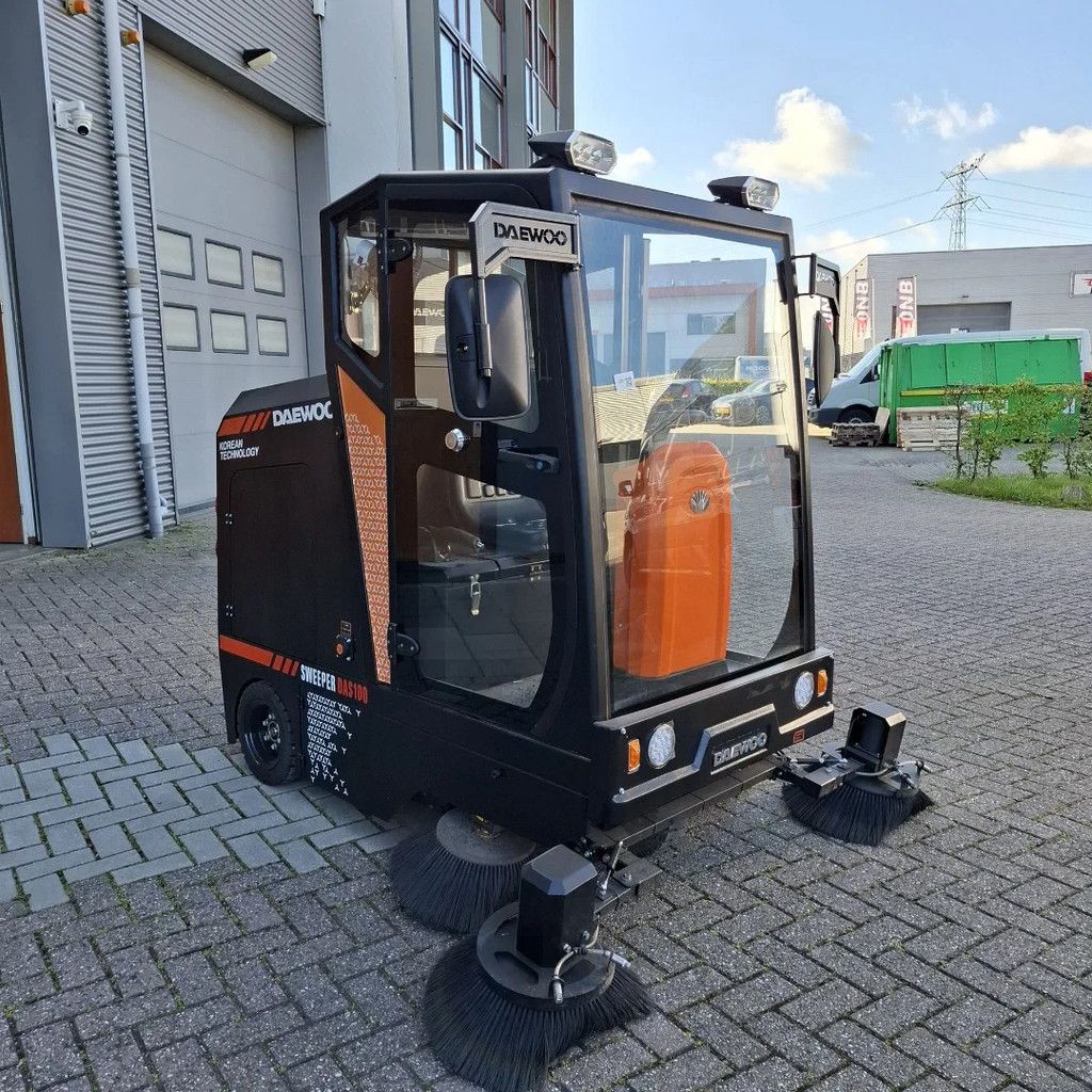 Daewoo Sweeper DAS100