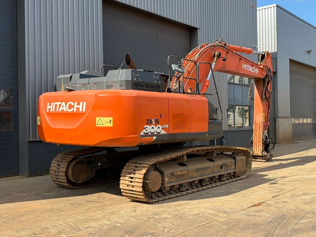 Hitachi ZX300LCN-6