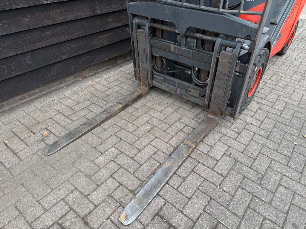 Linde diesel heftruck h30d-02