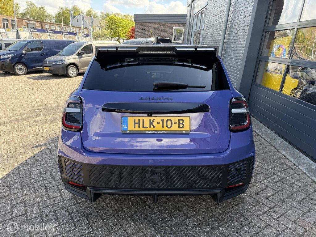 Fiat 600e Abarth Scorpionissima 54 kWh 20