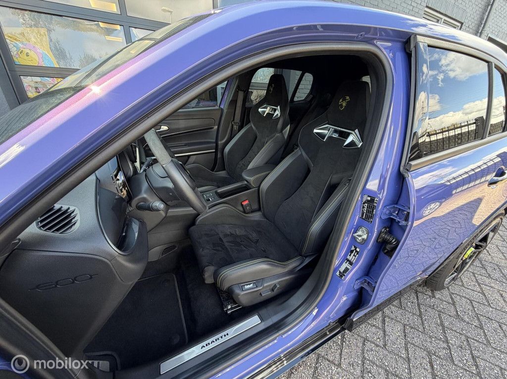 Fiat 600e Abarth Scorpionissima 54 kWh 20