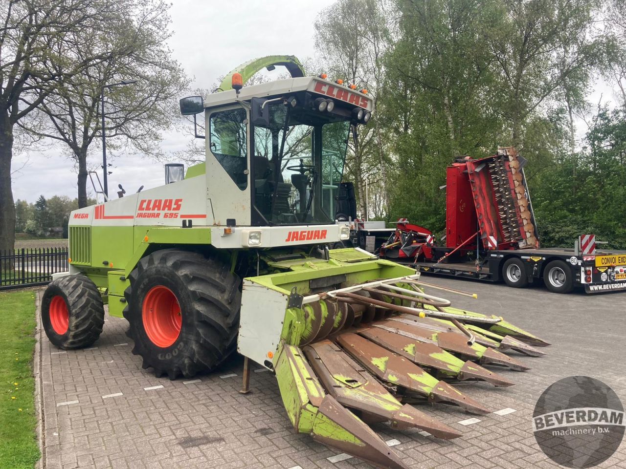 Claas Jaguar 695 Mega
