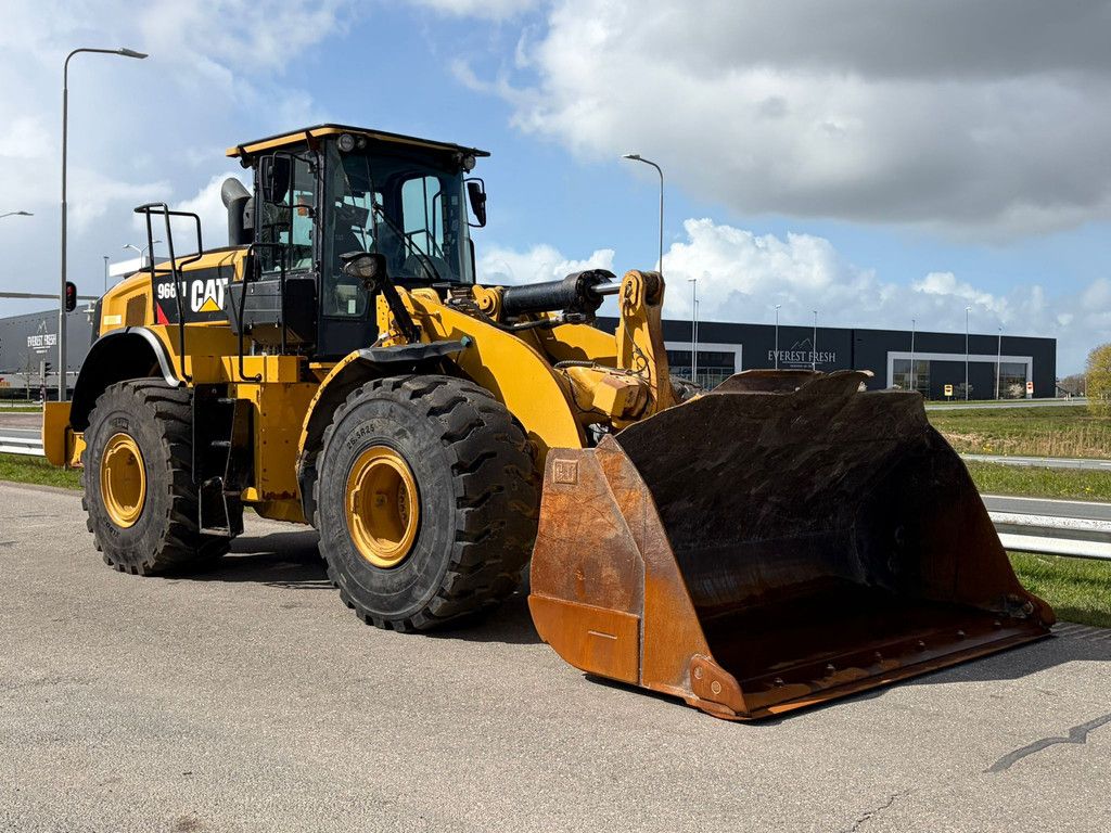 Caterpillar 966M