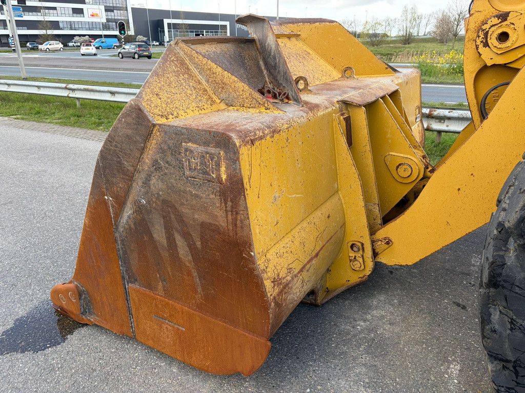 Caterpillar 966M
