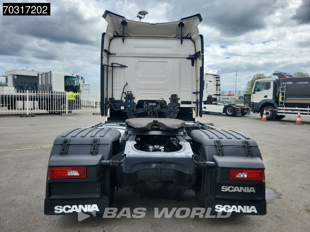 Scania P280 4X2