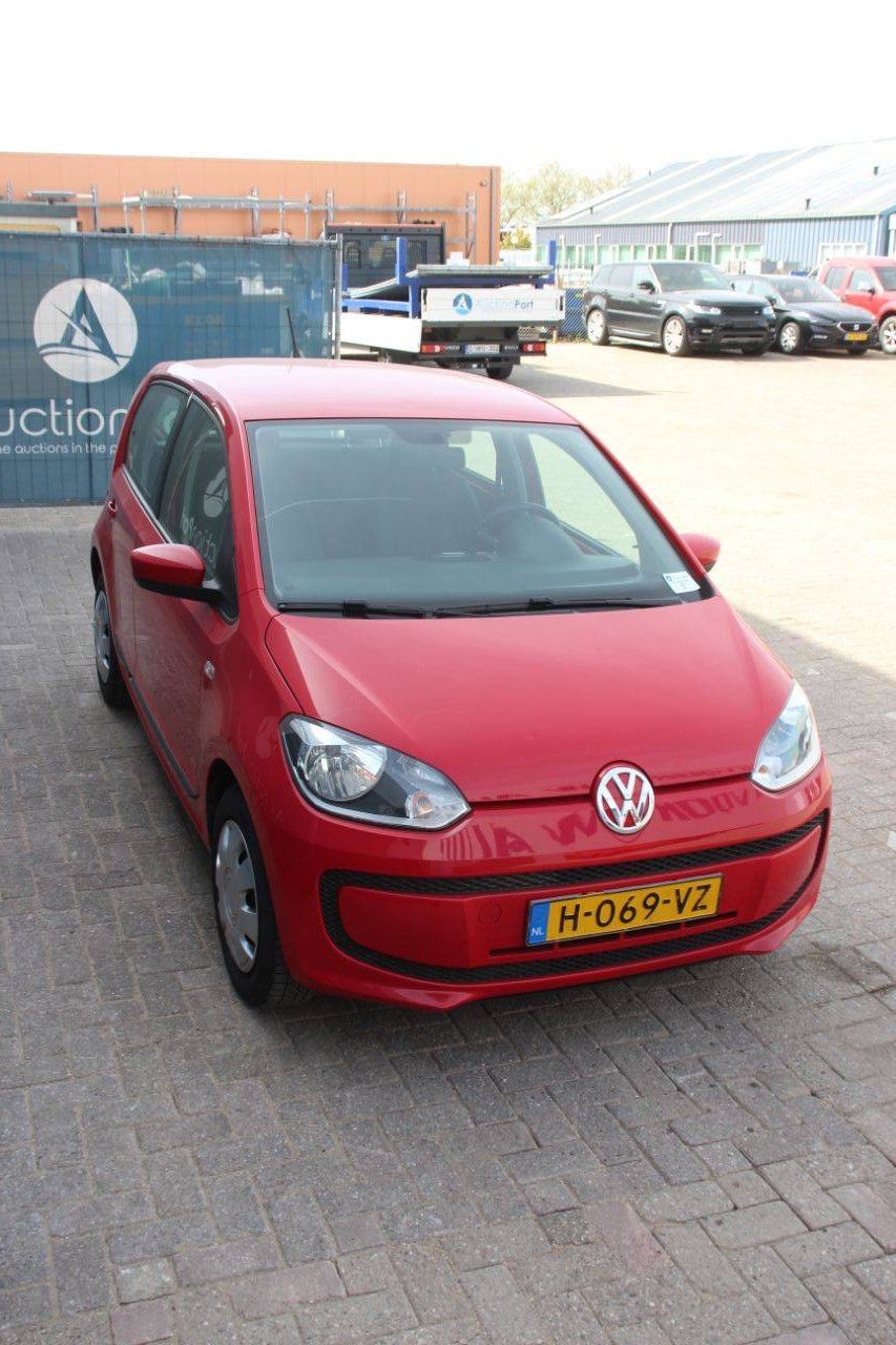 Personenauto Volkswagen UP Benzine 60pk 2013