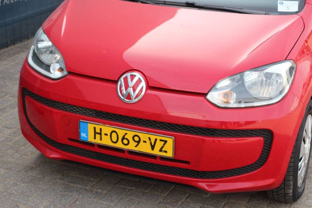 Personenauto Volkswagen UP Benzine 60pk 2013