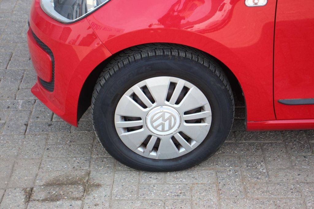 Personenauto Volkswagen UP Benzine 60pk 2013