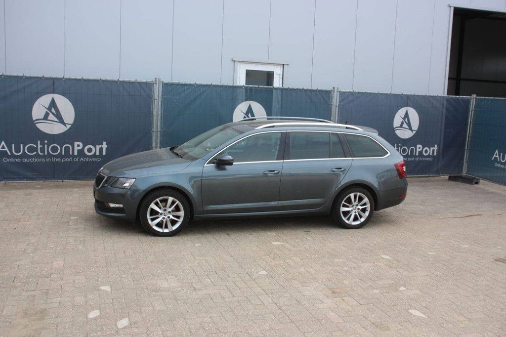 Skoda Octavia Petrol Station Wagon 150hp 2018 (Margin)