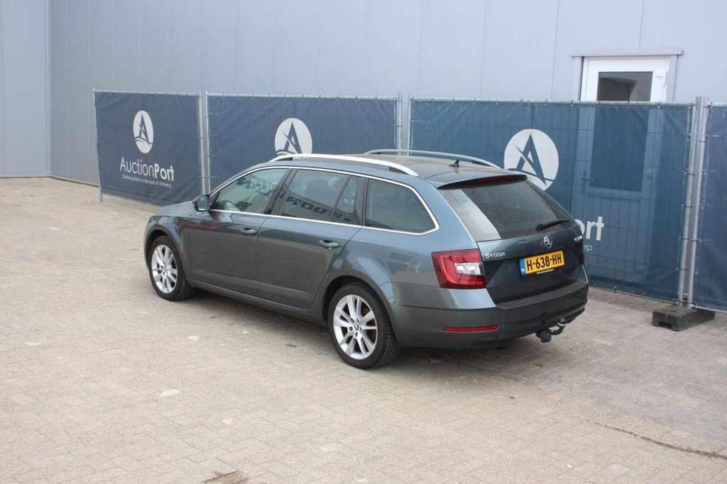 Skoda Octavia Petrol Station Wagon 150hp 2018 (Margin)