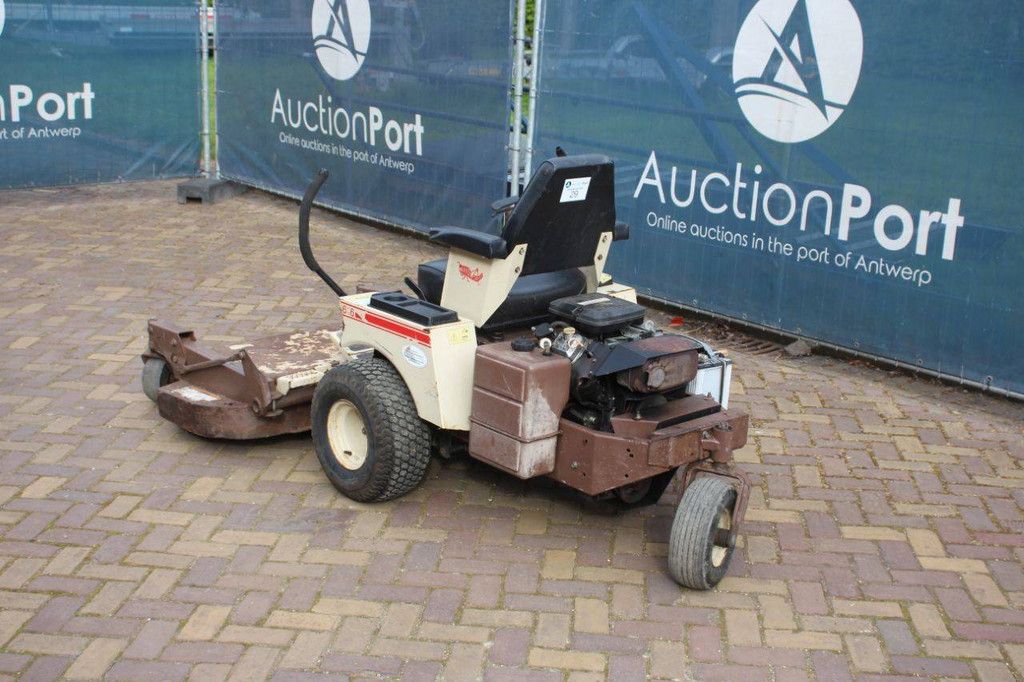 Grasshopper Zero-Turn-Aufsitzmäher, Benzin, 16 PS