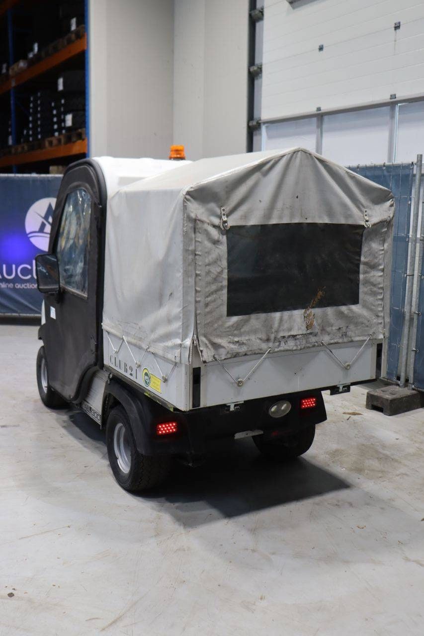 Gator Club car CA300 Electric