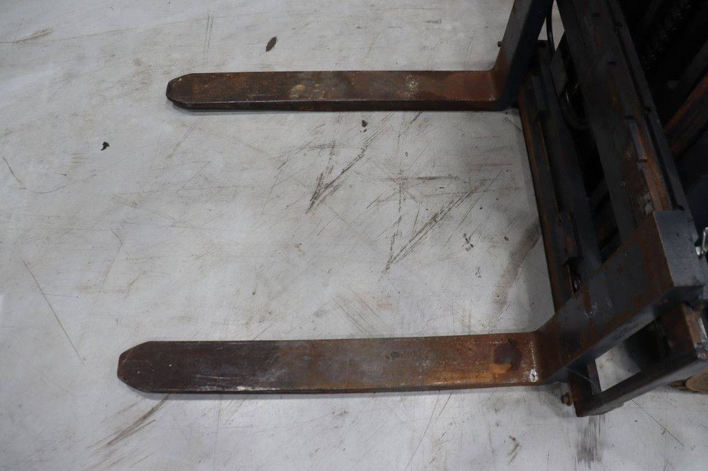 Linde E30L-01 Elektrogabelstapler 3000 kg 8,0 m 2015