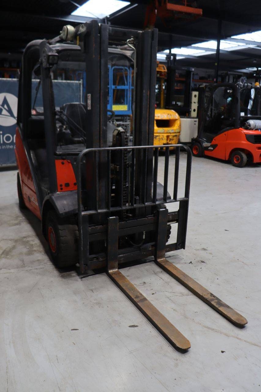 Gabelstapler Linde H25T-01 Diesel 2500kg 7m 2011