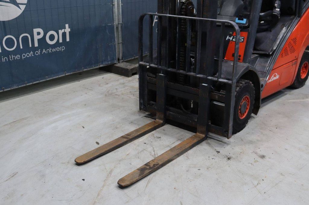 Gabelstapler Linde H25T-01 Diesel 2500kg 7m 2011