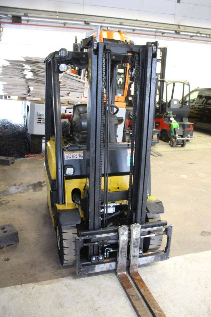 Heftruck Yale GLP18VXV2175 LPG 1750kg 3.33m 2020