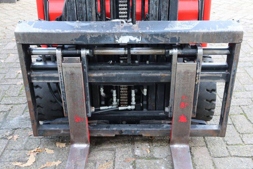 Hyster J2.0XNT MWB Electric Forklift 1520kg 4.6m 2013