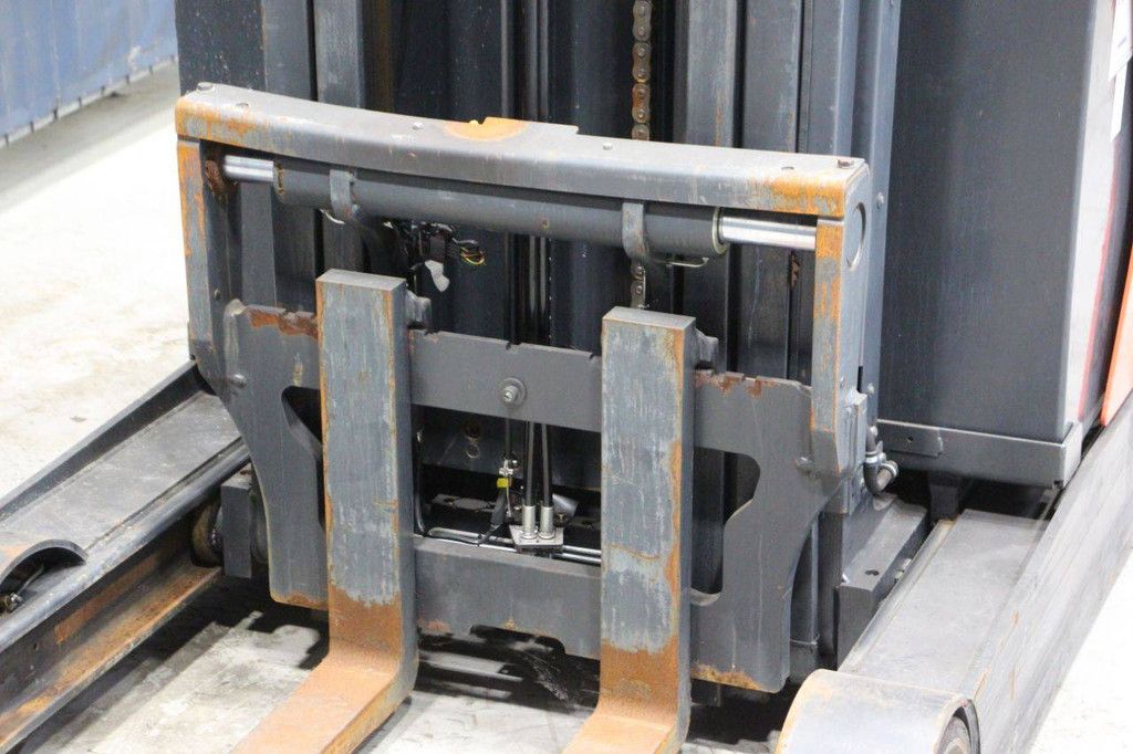 Fenwick-Linde R14-01 Elektro-Schubmaststapler 1400 kg 2015