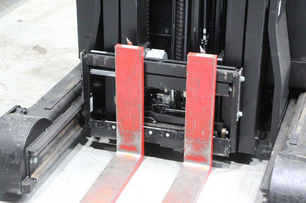 Hyster R1.6 Electric Reach Truck 1600kg 2020