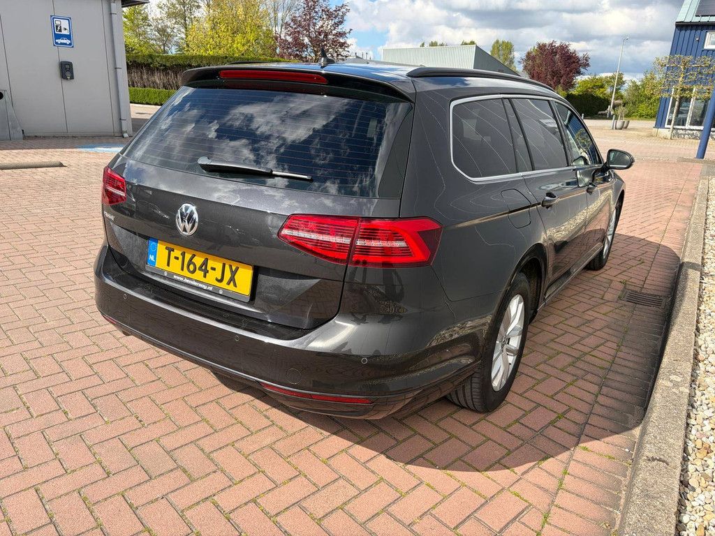 Personenauto Volkswagen Passat Benzine 150pk 2019 (Marge)